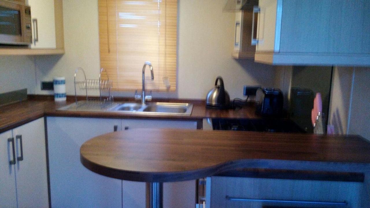 3 Bedroom 2 Bathroom Prestige Caravan Presthaven Sands Talacre Εξωτερικό φωτογραφία