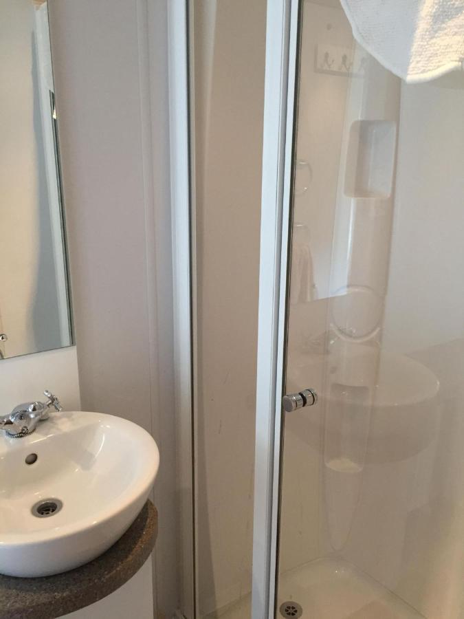 3 Bedroom 2 Bathroom Prestige Caravan Presthaven Sands Talacre Εξωτερικό φωτογραφία